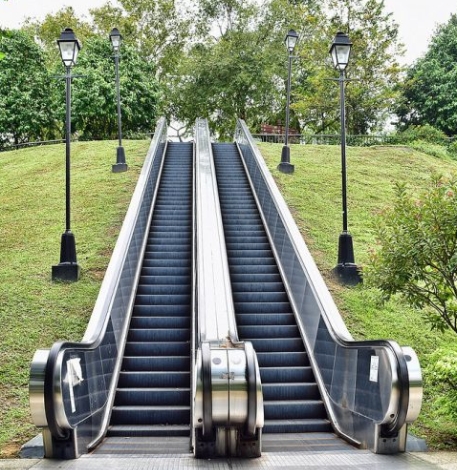 Heavy Duty Escalator